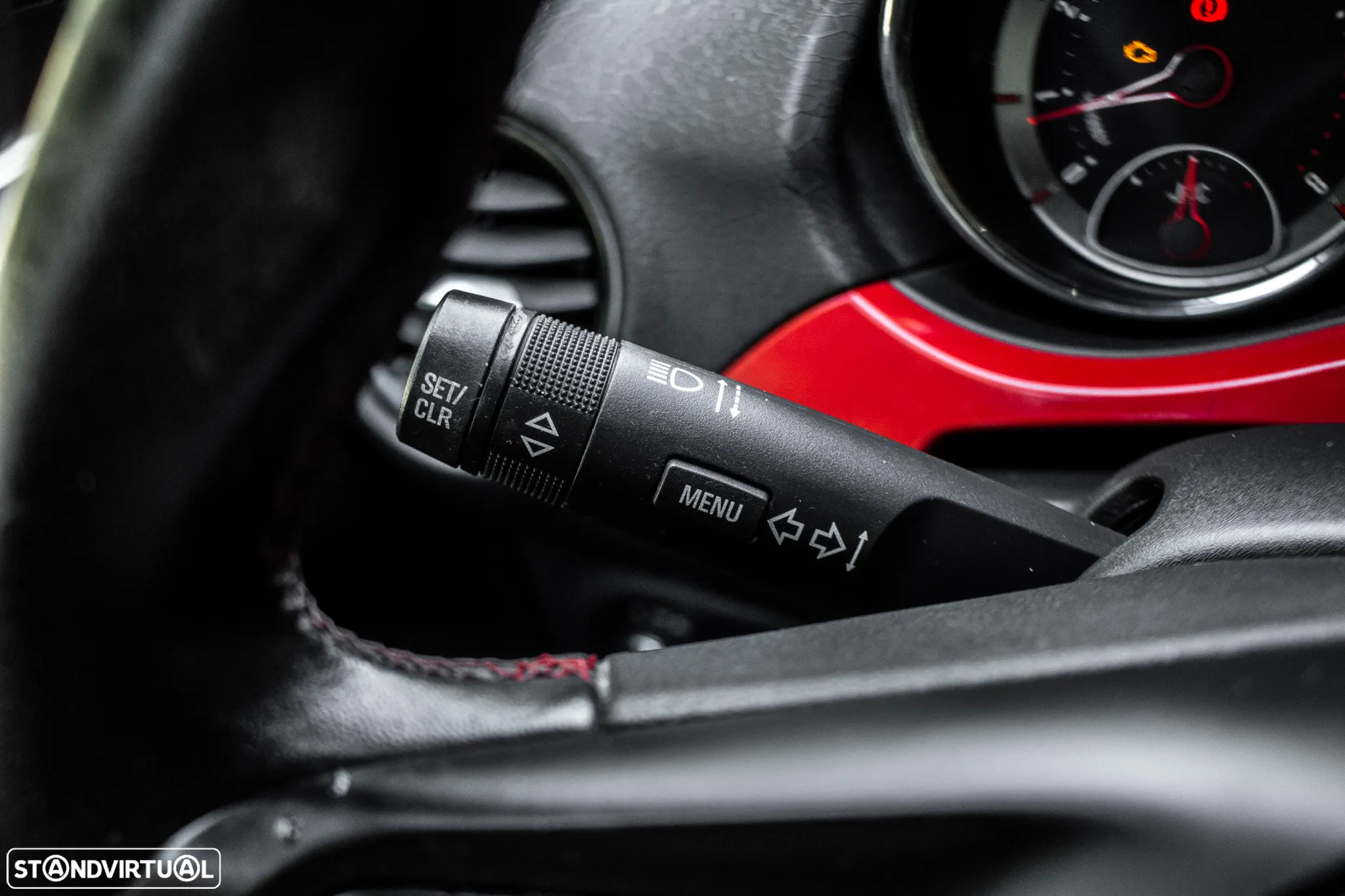 Opel Adam 1.2 Glam - 10
