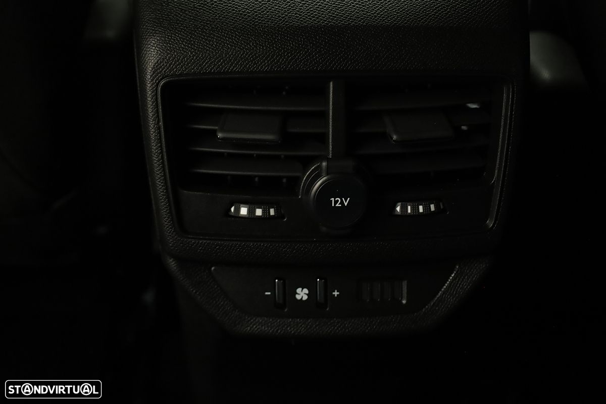 Peugeot 5008 1.2 PureTech Allure Pack EAT8 - 24