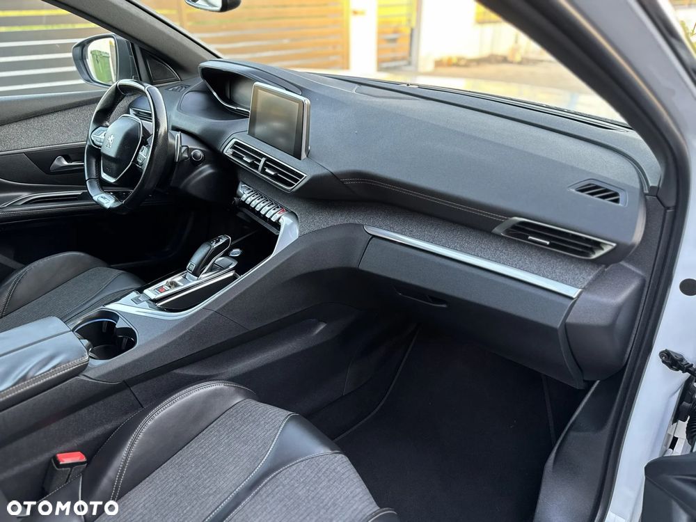Peugeot 5008 - 30