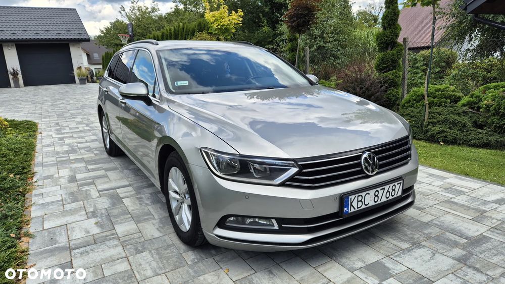 Volkswagen Passat 2.0 TDI (BlueMotion Technology) Comfortline - 9