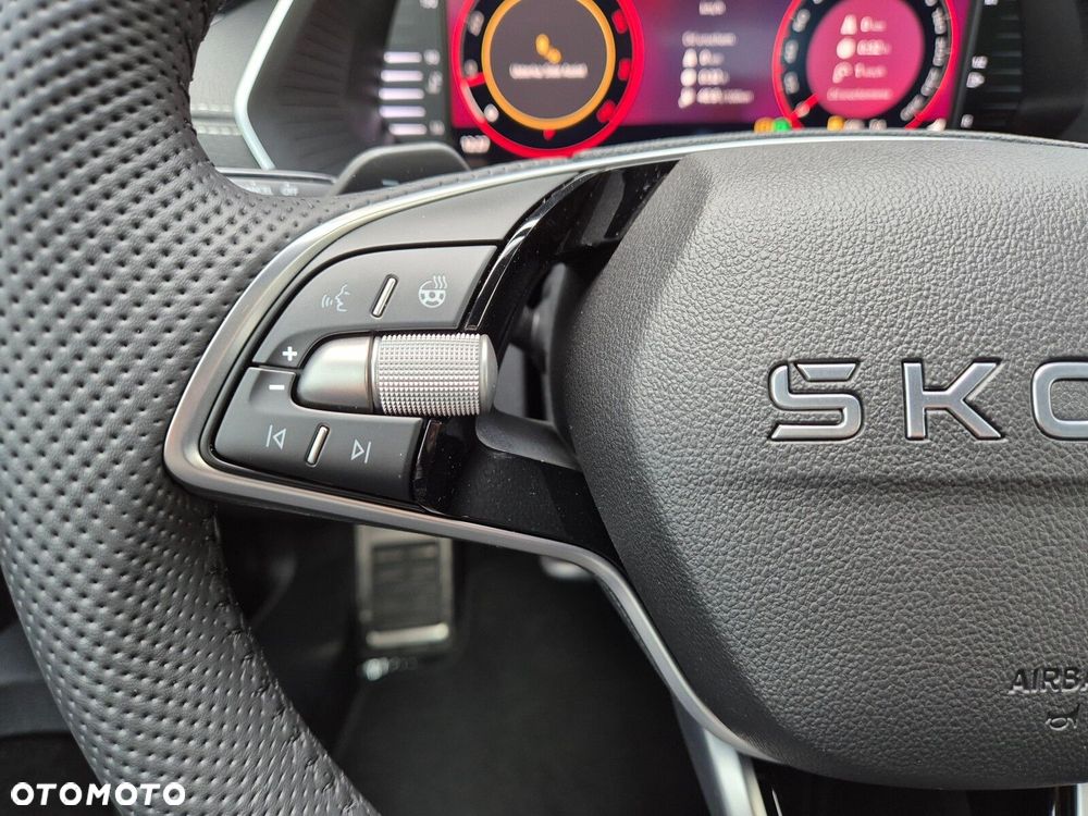 Skoda Octavia 2.0 TDI Sportline DSG - 36