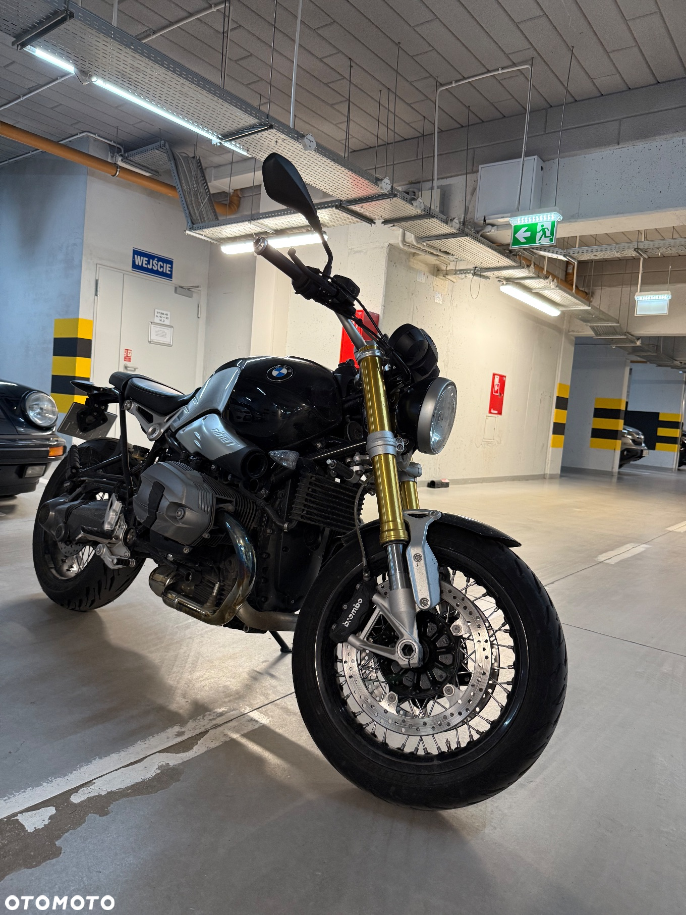 BMW R - 2