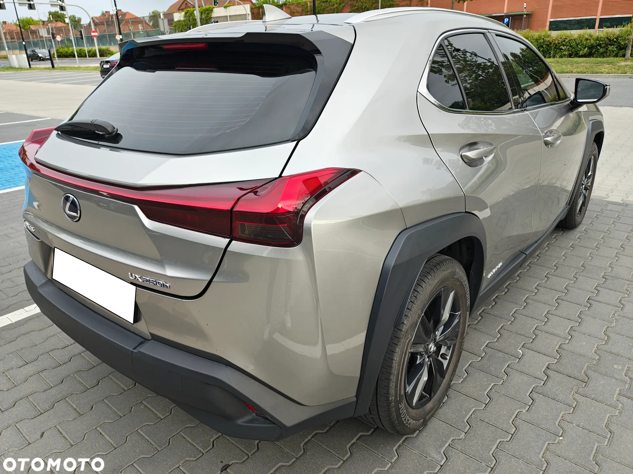 Lexus UX 250h GPF Business Edition 2WD - 4