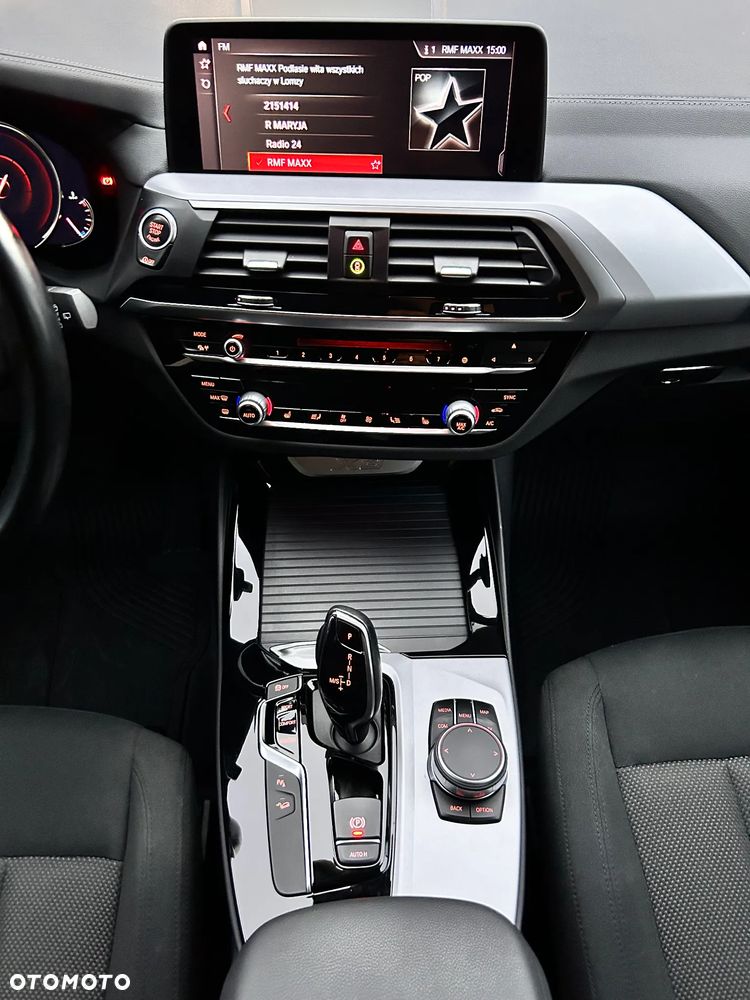 BMW X3 xDrive20i GPF Advantage - 28