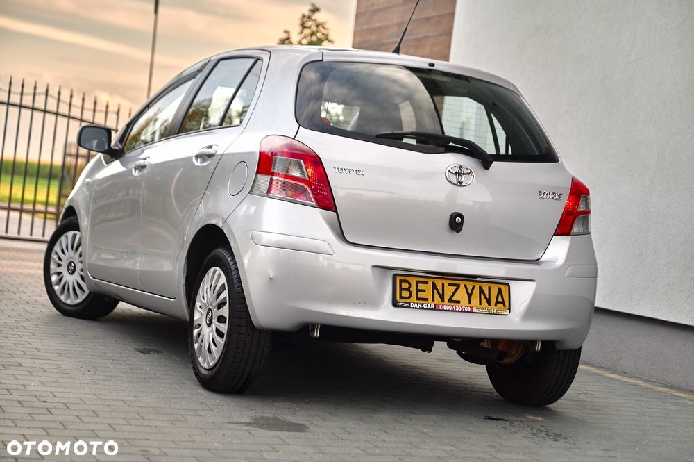 Toyota Yaris 1.33 VVT-i Sol - 3