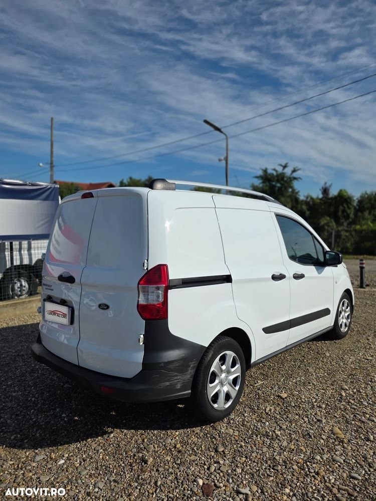 Ford Courier - 7
