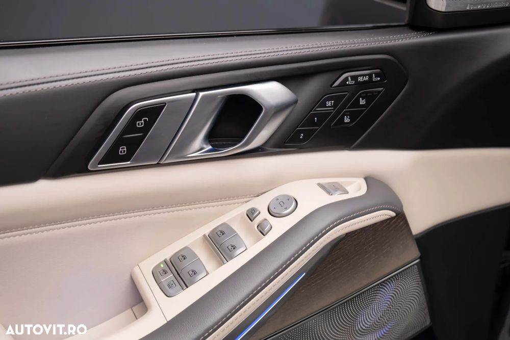 BMW X7 M60i xDrive - 23
