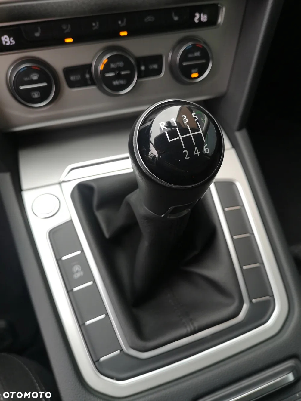Volkswagen Passat Variant 1.5 TSI OPF Comfortline - 18