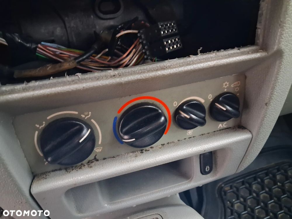 Renault Kangoo 1 I FL Lift Multispace silnik kompletny 1.5 dCi 82 KM K9K710 K9K 702 pompa Delphi drzwi przód tył przesuwne błotnik TED49 szyba panel mechanizm pompa wspomagania rozrusznik maglownica potencjometr gazu przepływomierz zwrotnica mcperson turbina przewód wąż wiązka zbiorniczek alternator osłona lusterko zamek belka zawieszenia sterownik silnika moduł komfortu lewarek prowadnica pompka wykładzina lampa światło felgi czujnik ciśnienia regulator NA CZĘŚCI wszystkie części - 20