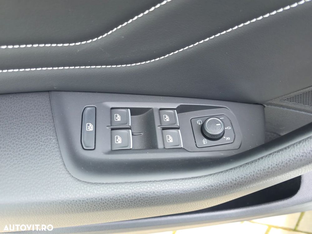 Volkswagen Passat 2.0 TDI SCR DSG 4Motion Elegance - 9