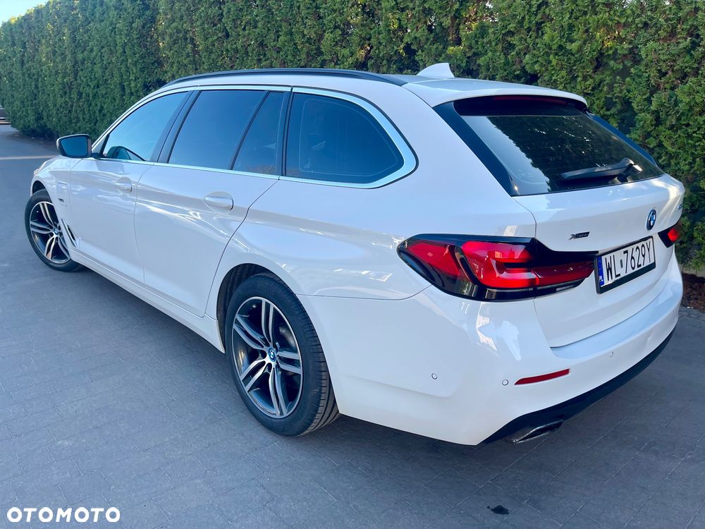 BMW Seria 5 530e xDrive - 8