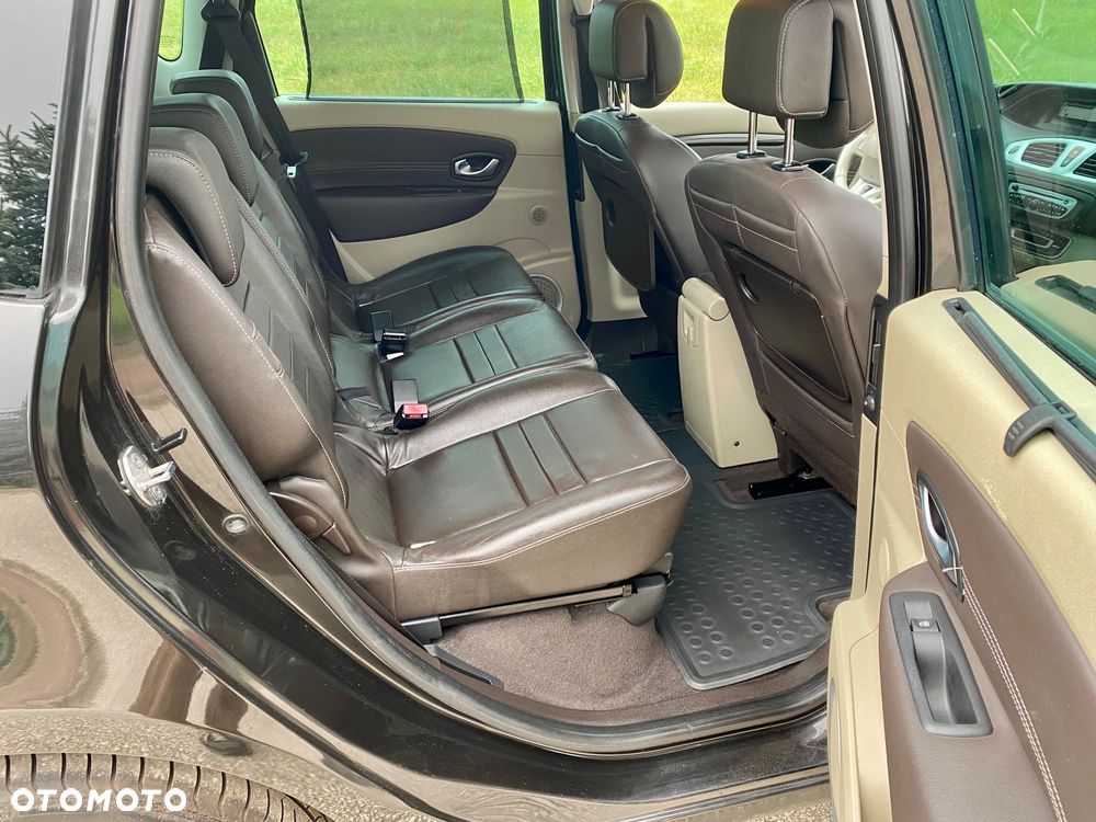 Renault Scenic 1.9 dCi Privilege - 28