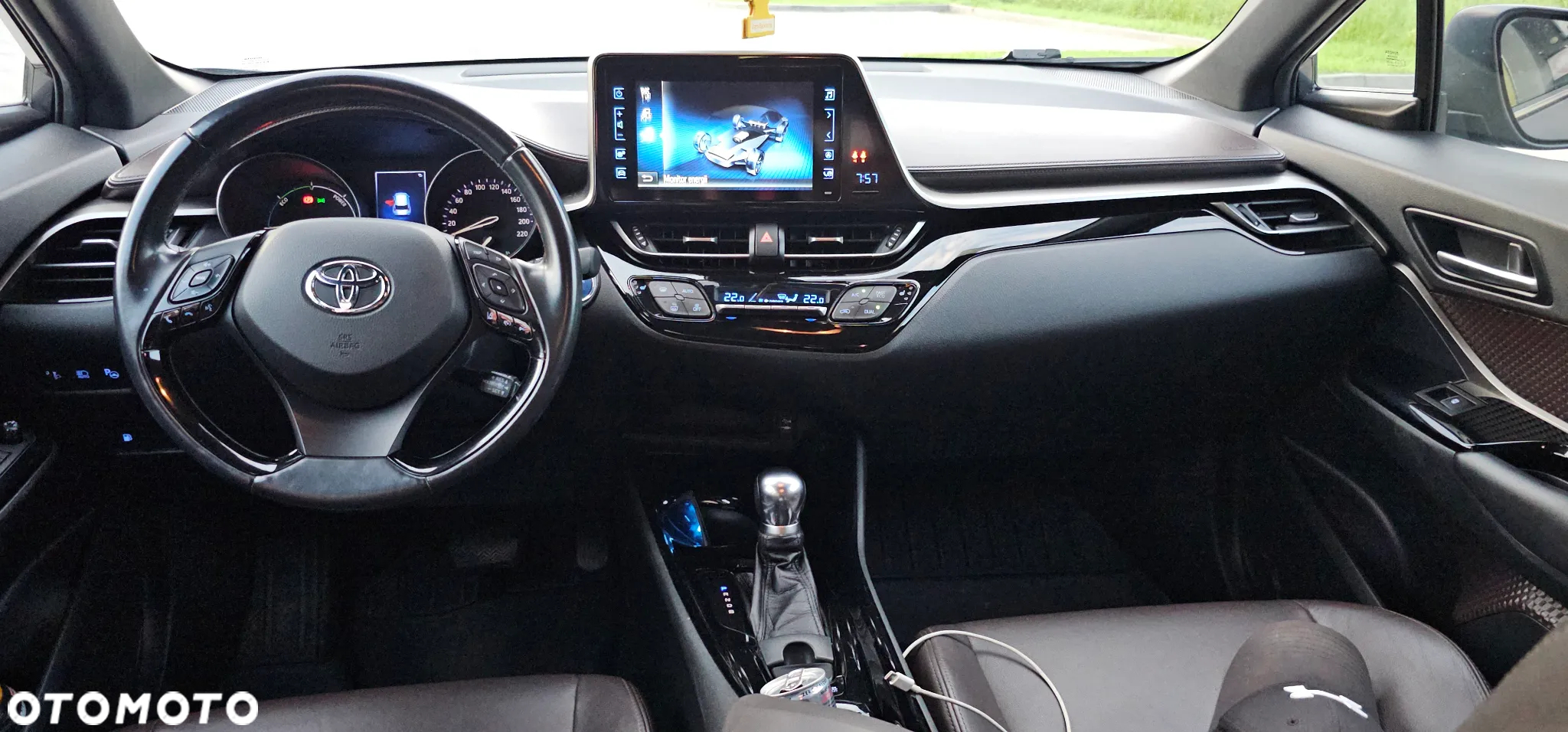 Toyota C-HR Hybrid Lounge - 10