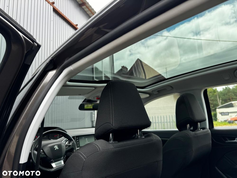 Peugeot 308 BlueHDi 150 Stop & Start Niveau 2 Business-Line - 32