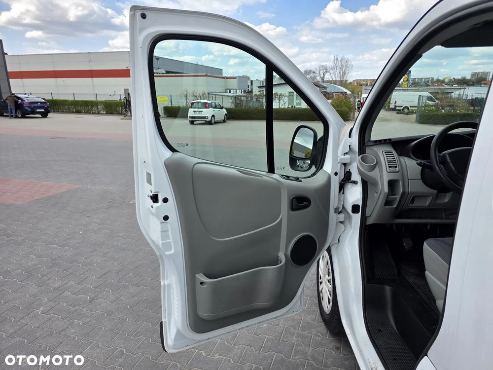 Opel Vivaro L1H1 EcoFlex DPF - 11