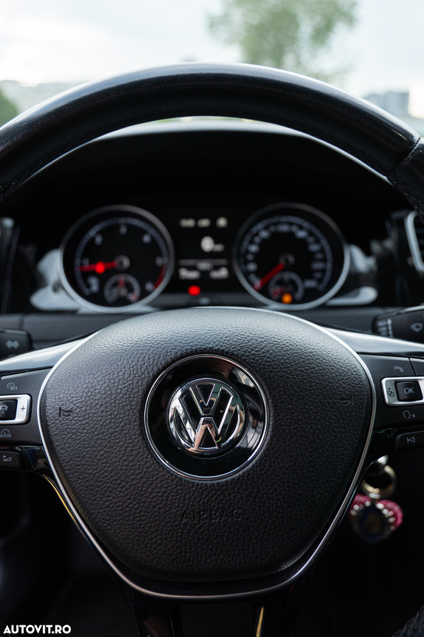 Volkswagen Golf 1.6 TDI DPF BlueMotion Technology Highline - 30