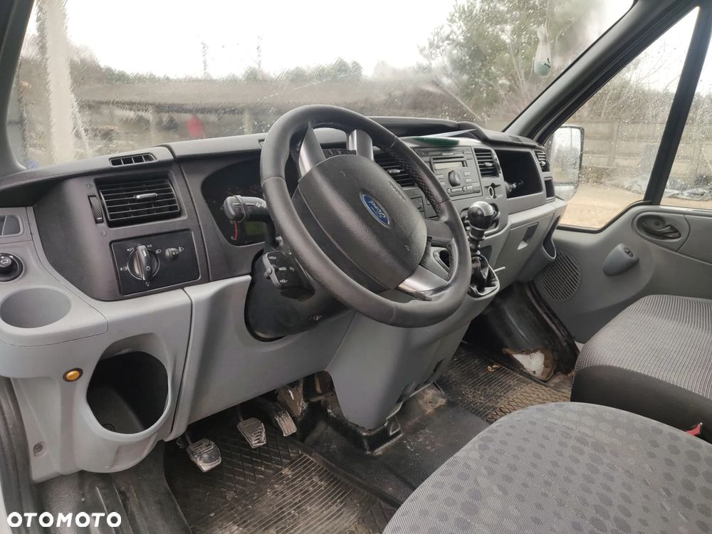 Ford Transit - 10