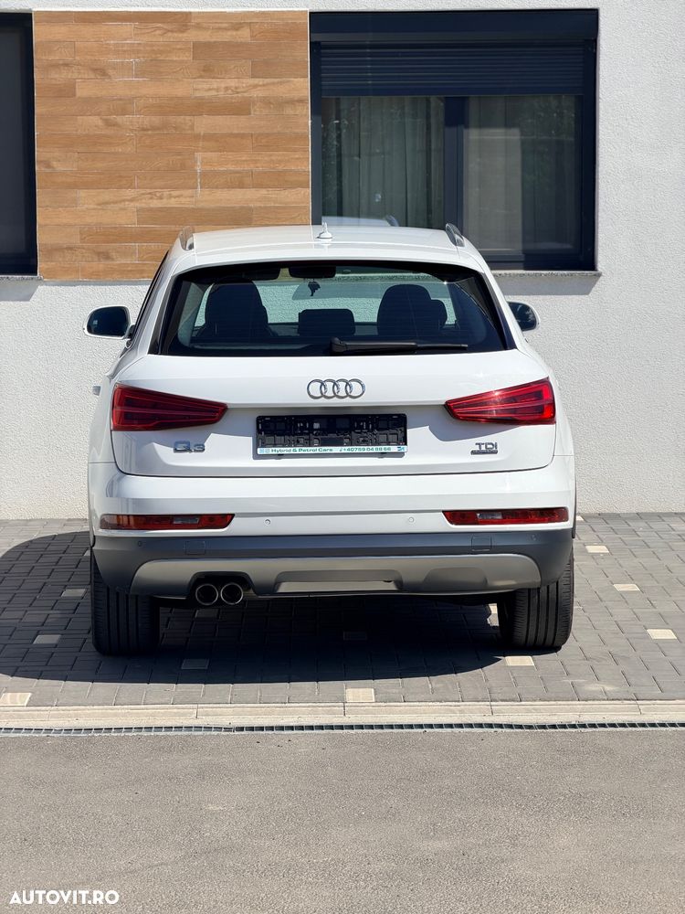 Audi Q3 2.0 TDI Quattro Stronic Design - 9
