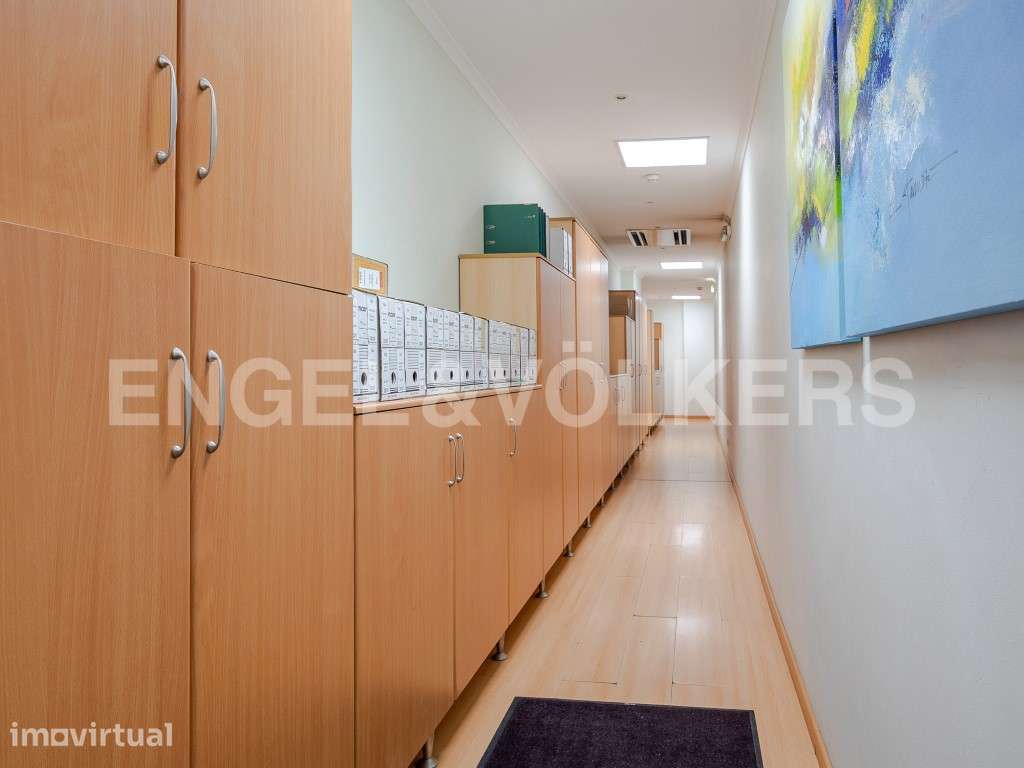 Amplo Espaço Comercial em Alvalade - Grande imagem: 5/43