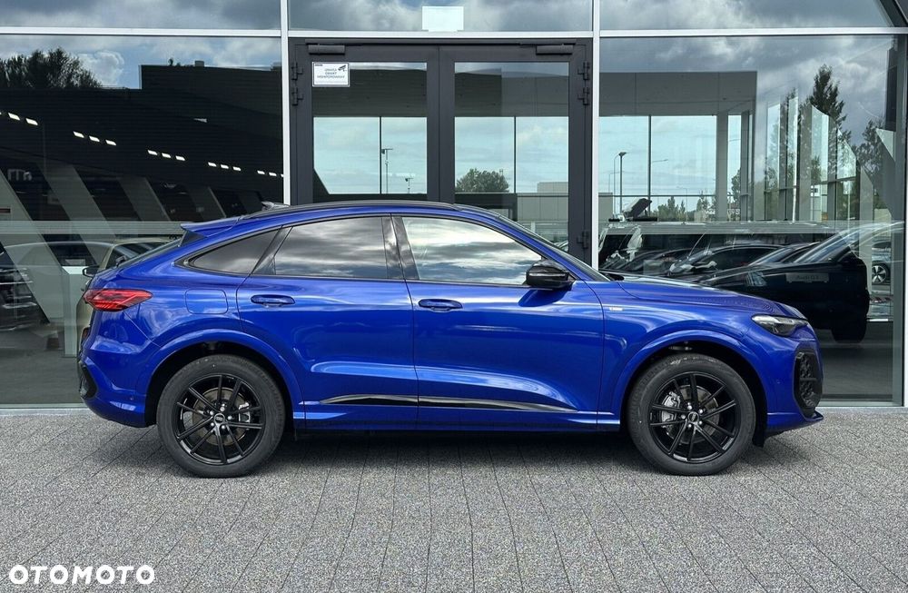 Audi Q5 Sportback - 5