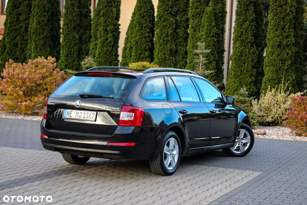 Skoda Octavia Combi 2.0 TDI Ambition - 9