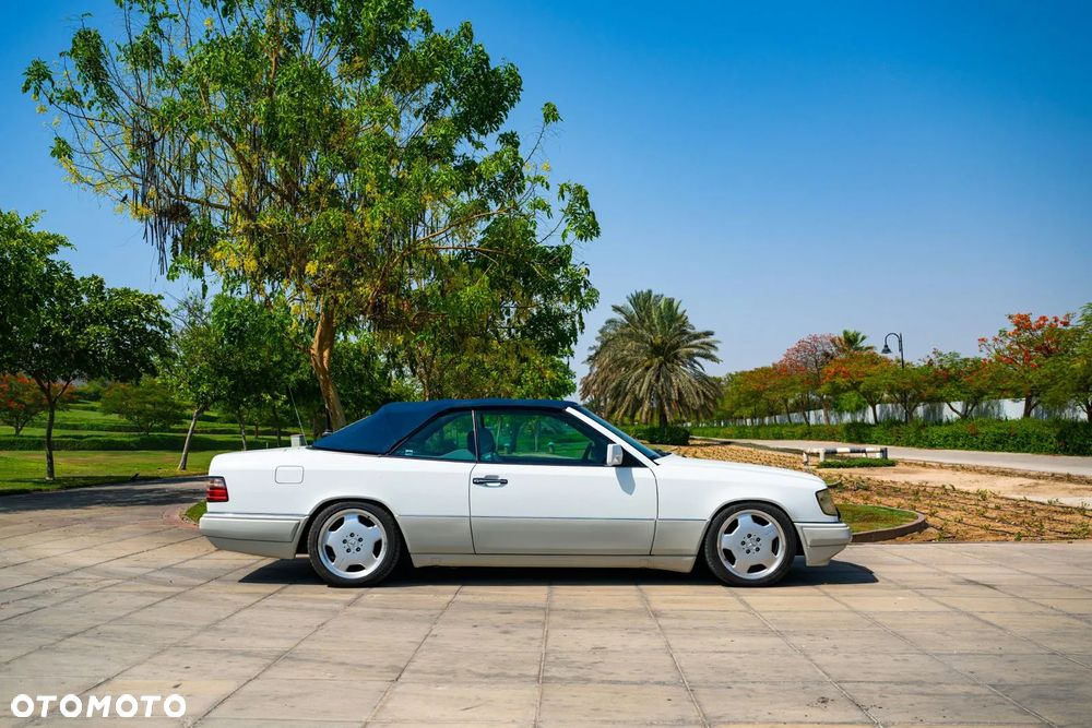 Mercedes-Benz Klasa E - 25