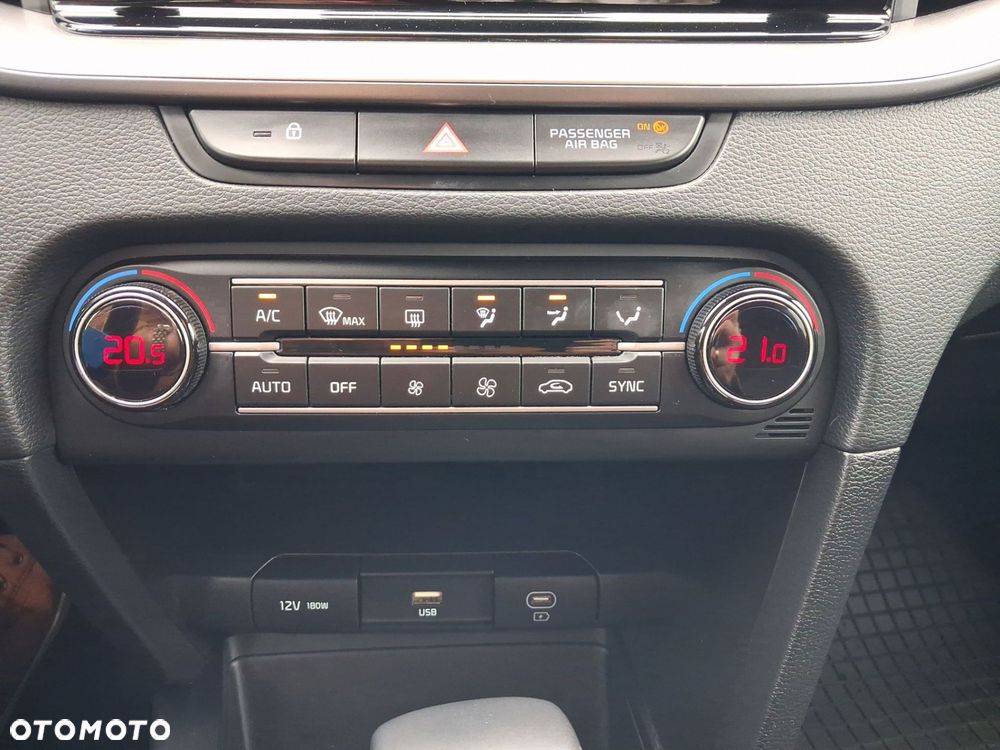 Kia XCeed 1.5 T-GDI M DCT - 16