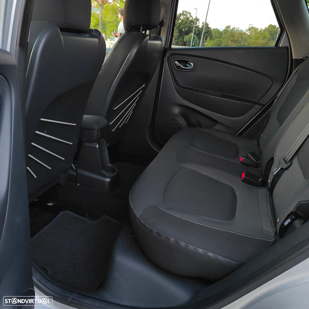 Renault Captur 1.5 dCi Exclusive - 10