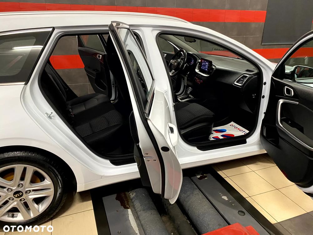 Kia Ceed 1.5 T-GDI DCT7 OPF Platinum Edition - 27
