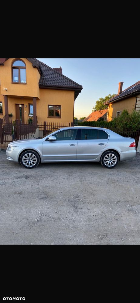 Skoda Superb 1.8 TSI Elegance DSG - 2