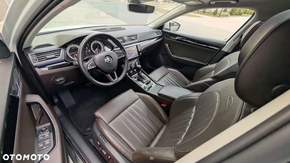Skoda Superb 2.0 TDI DSG L&K - 14