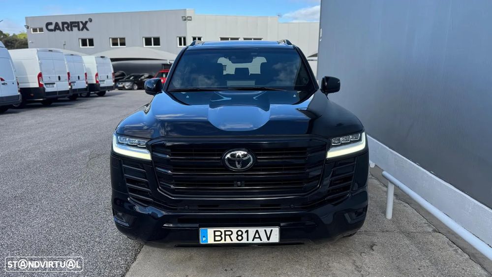 Toyota Land Cruiser LC 300 70th Anniversary - 8