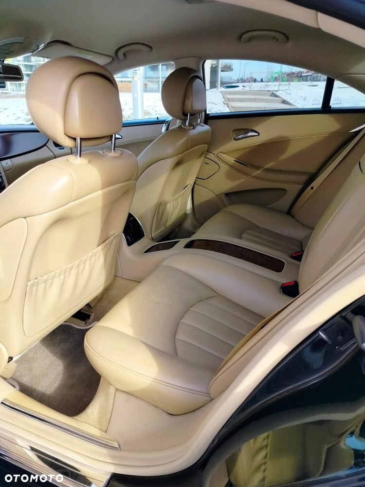Mercedes-Benz CLS - 28