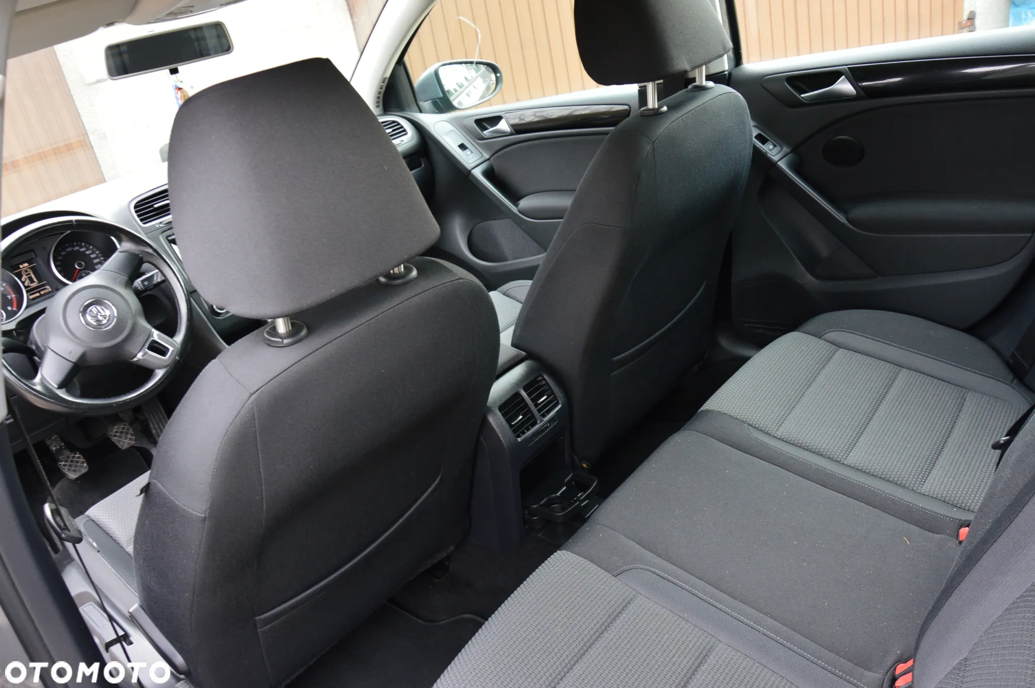Volkswagen Golf VI 1.6 Comfortline - 33