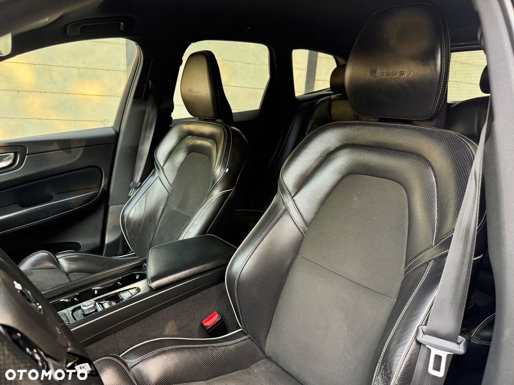 Volvo XC 60 D4 Geartronic RDesign - 25