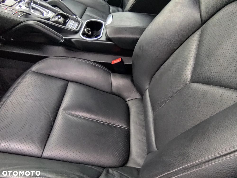 Porsche Cayenne Platinum Edition - 31
