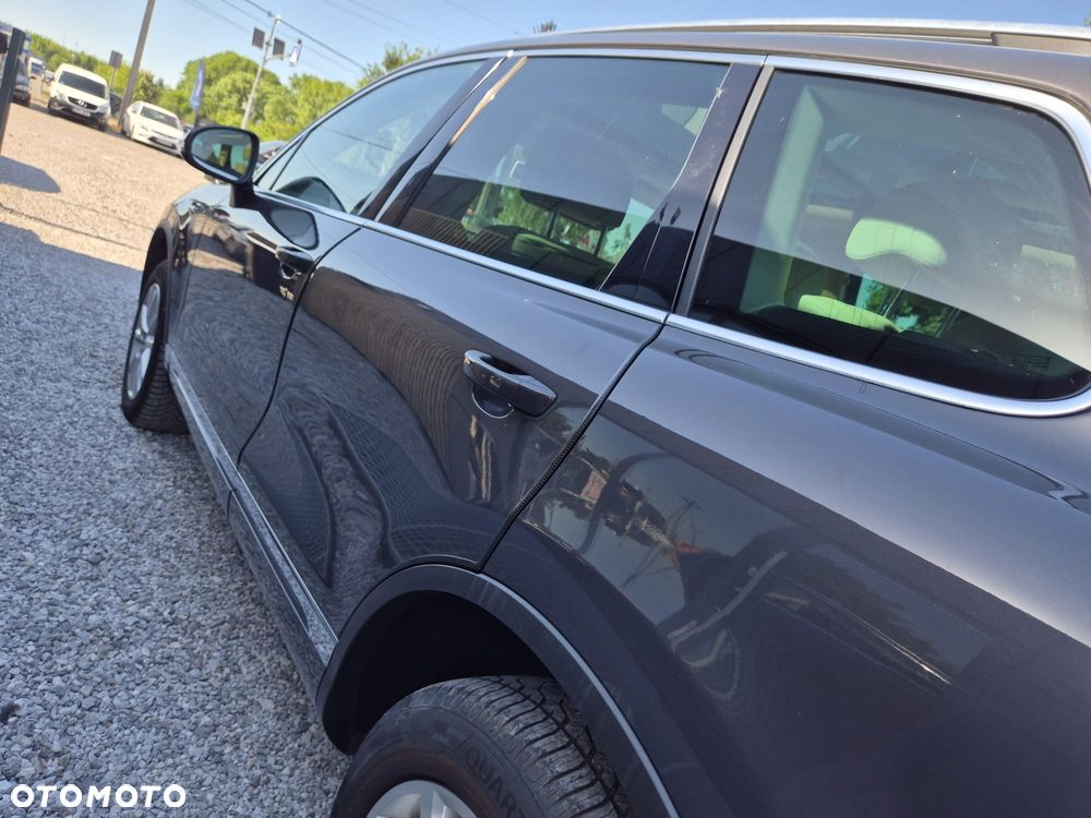 Volkswagen Touareg 3.0 V6 TDI BMT Business Line - 23
