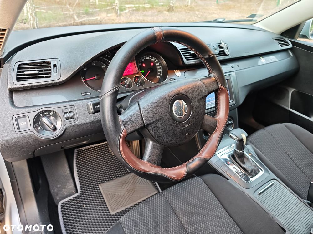 Volkswagen Passat 2.0 TDI Comfortline DSG - 6