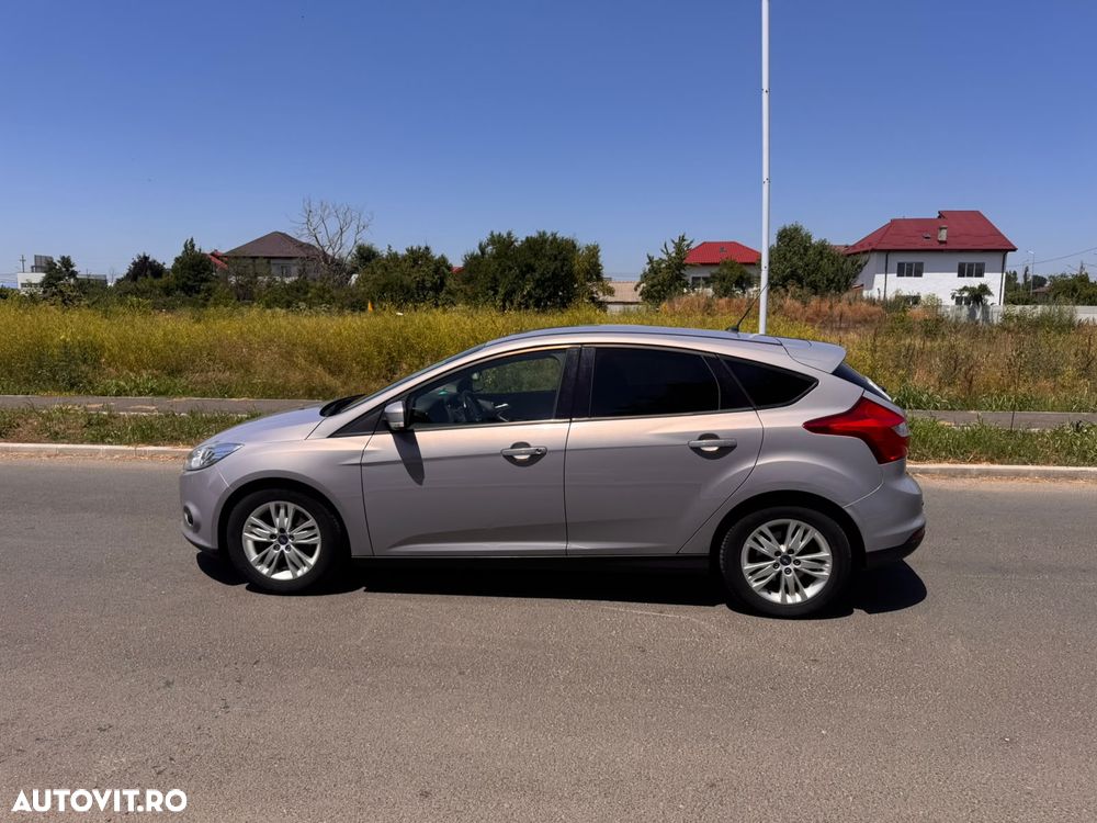 FORD Focus 2012 — imagine 5