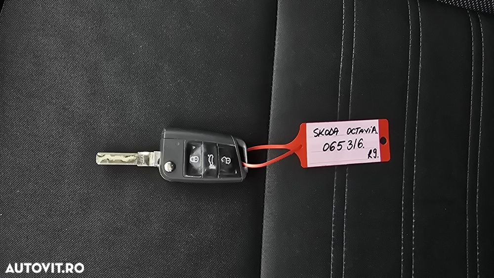 Skoda Octavia 2.0 TDI DSG Ambition - 21