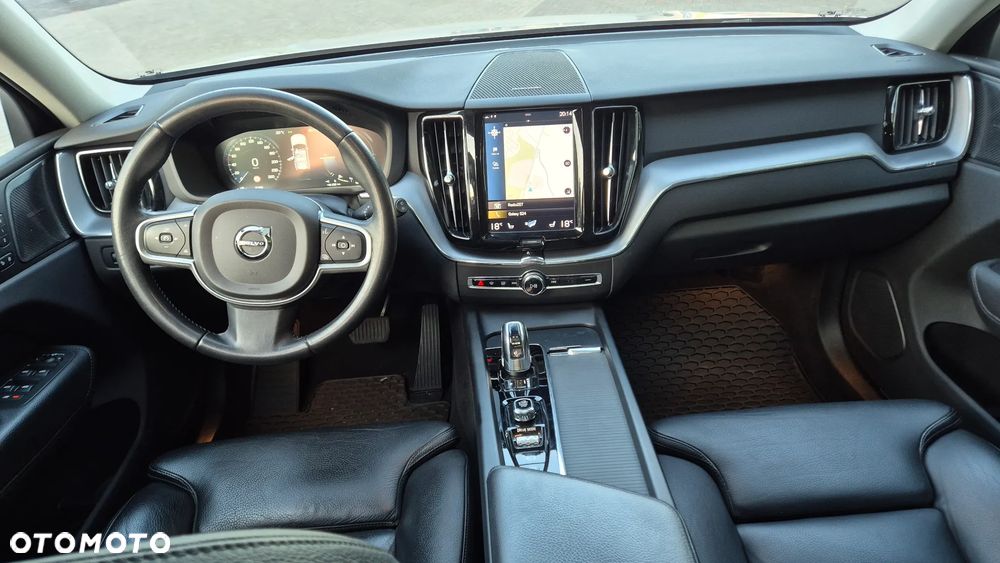 Volvo XC 60 T8 AWD Recharge Geartronic Inscription - 17