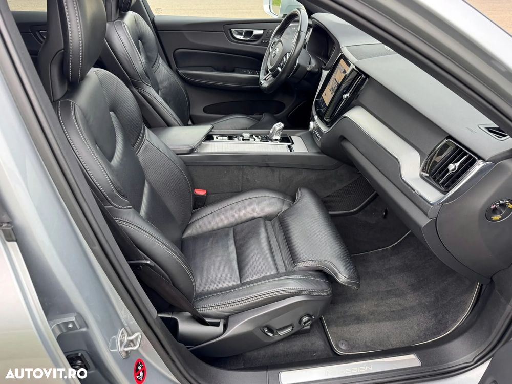 Volvo XC 60 T8 Twin Engine AWD Geartronic Inscription - 26