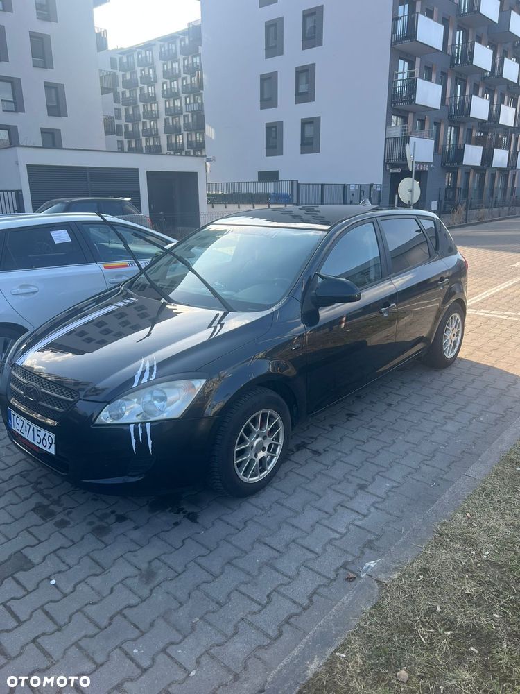 Kia Ceed - 3