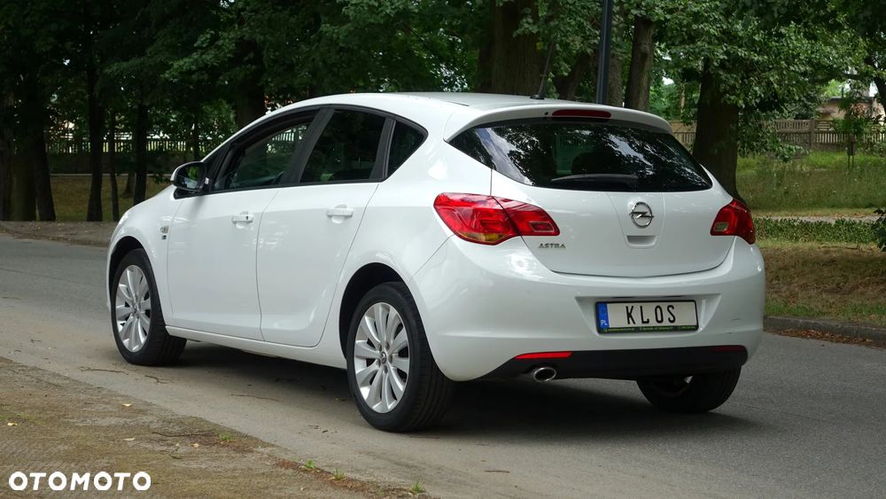 Opel Astra 1.4 Turbo - 28