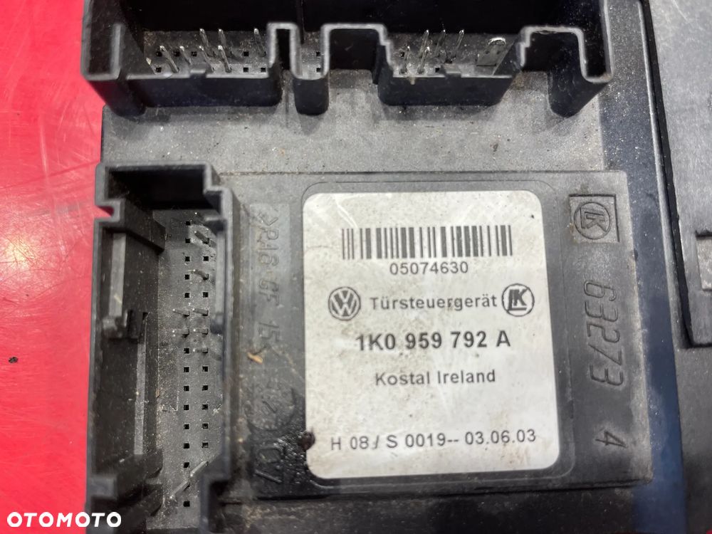 SILNICZEK SZYBY TOURAN 1K0959702B - 4