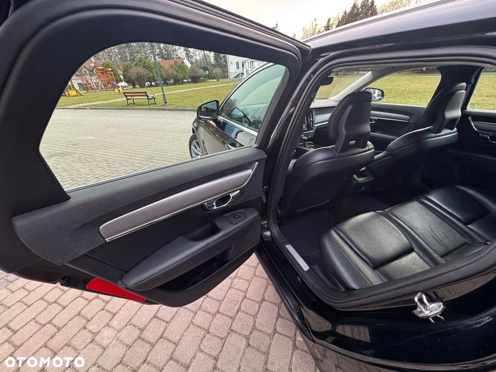 Volvo V90 T5 Momentum - 26