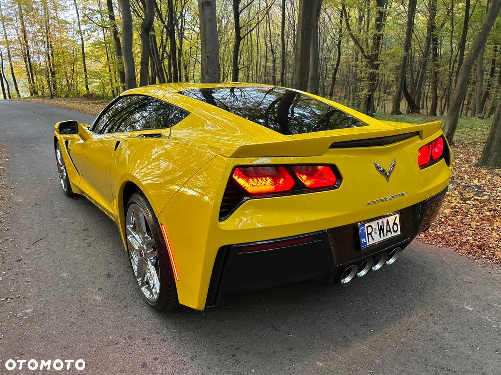 Chevrolet Corvette - 9