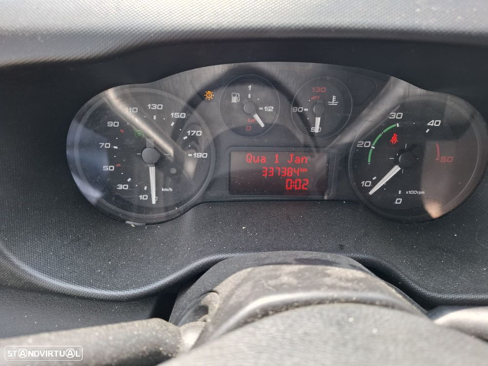 Iveco Iveco 35.15 cx frio com motor frio 0 - 6
