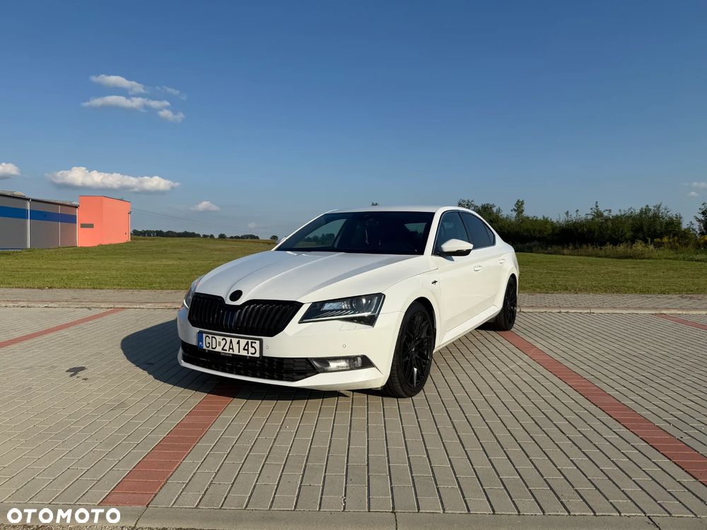 Skoda Superb 2.0 TDI L&K DSG - 1