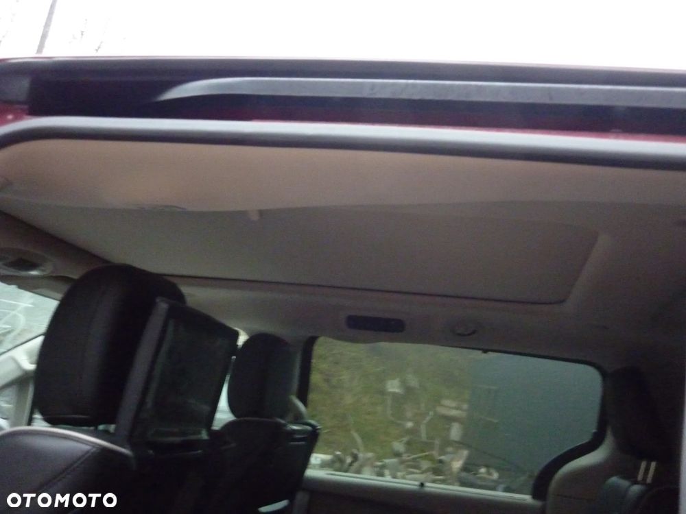 Chrysler Pacifica - 12